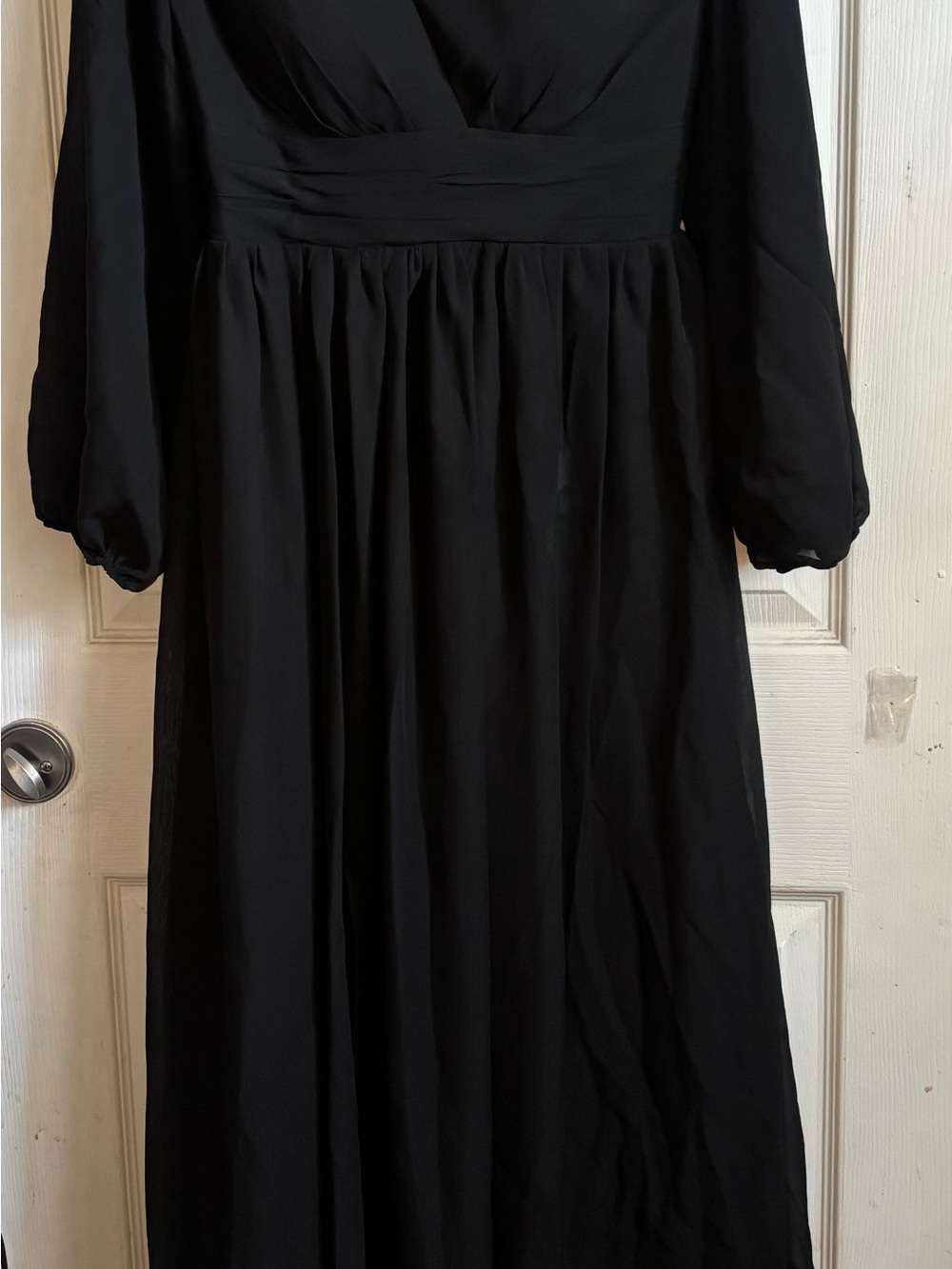 Elegant Black Long-Sleeve Maxi Dress size 2 (XS)